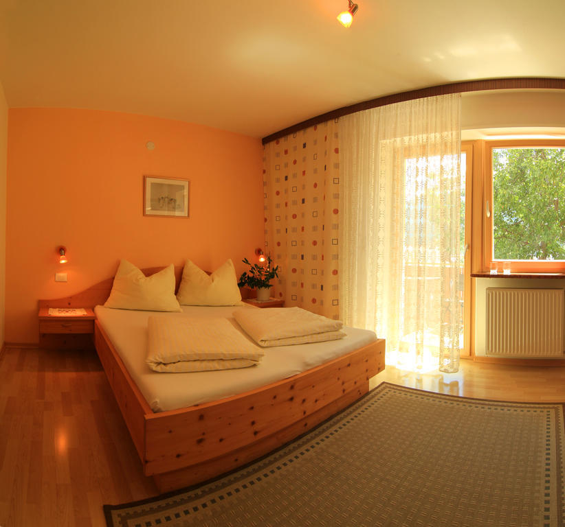 Haus Mairoesl Apartamento Silandro Quarto foto